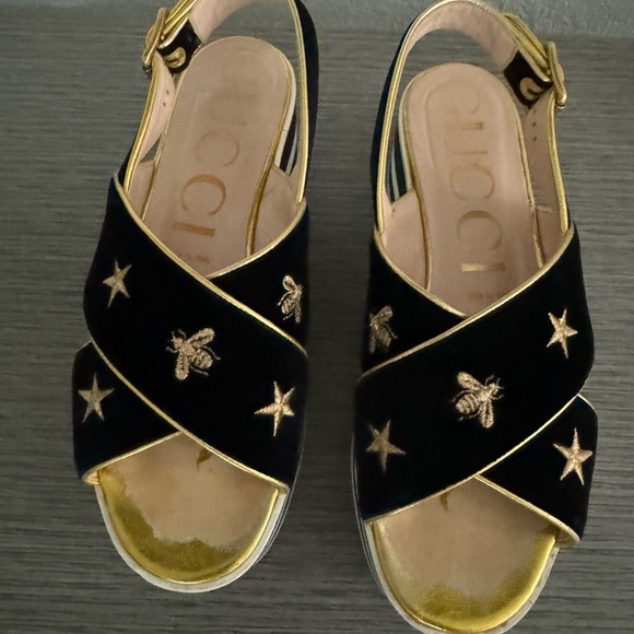 Gucci Bee Embroidered Criss Cross Platform Sandals Black Size 37 1/2 - Picture 10 of 14
